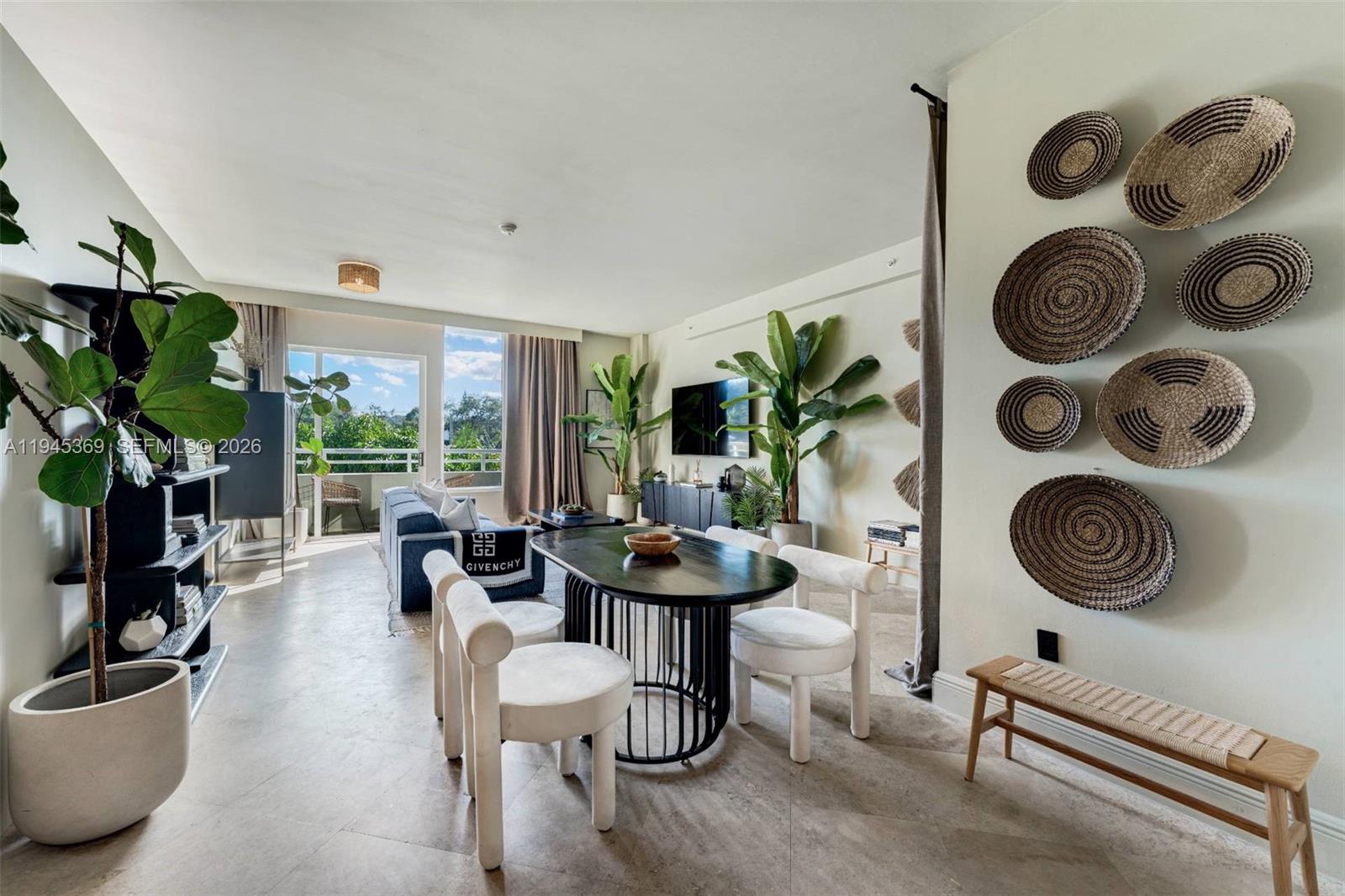 3250 Grand Ave #306 Miami, FL 33133