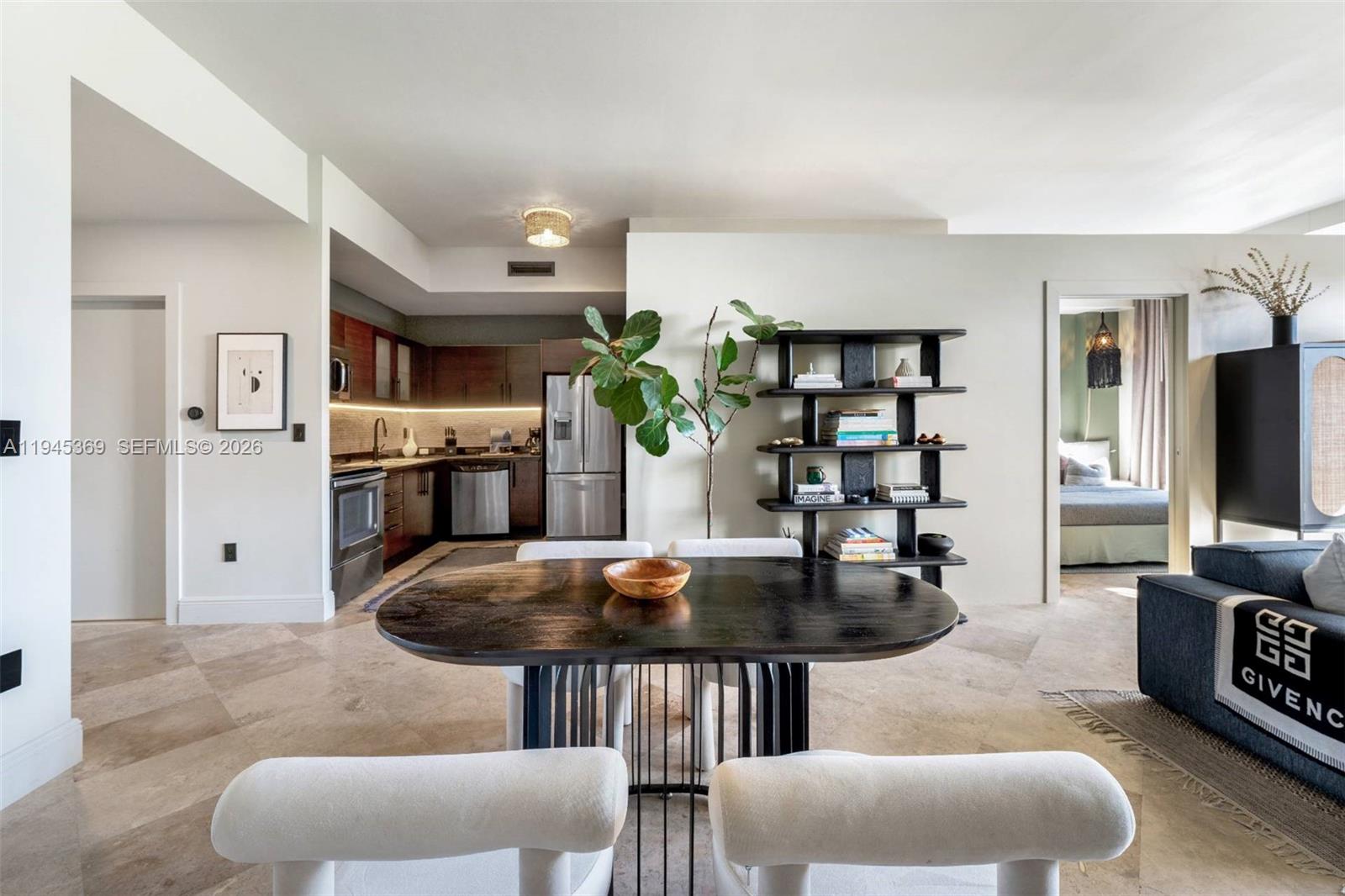 3250 Grand Ave #306 Miami, FL 33133