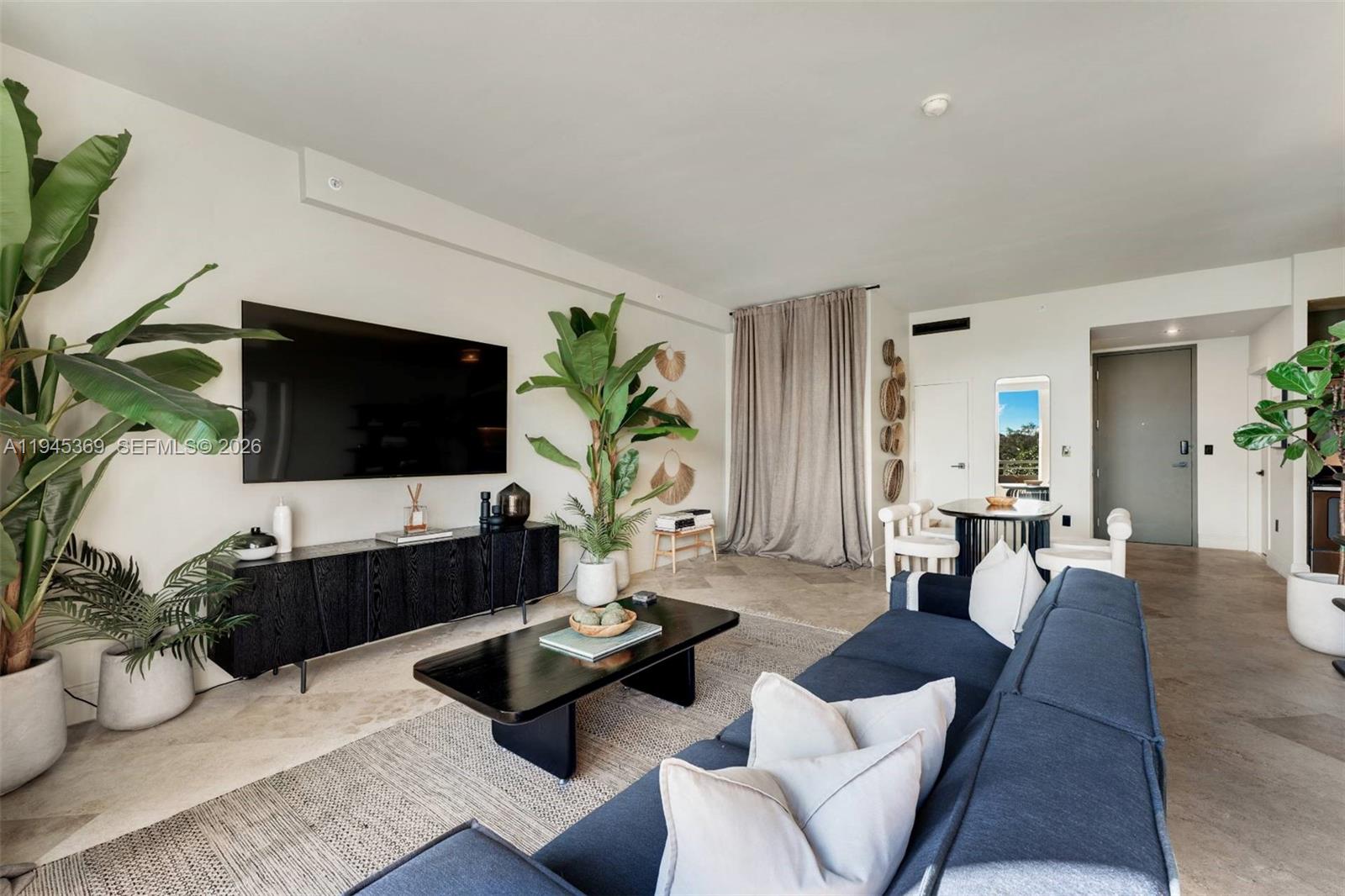 3250 Grand Ave #306 Miami, FL 33133