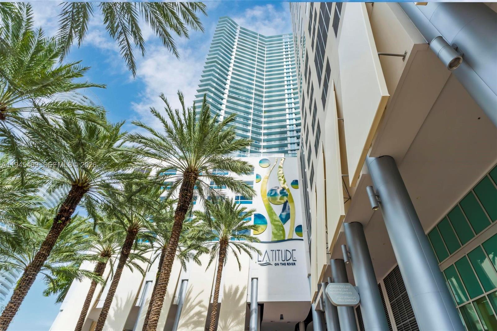 image Latitude On The River61