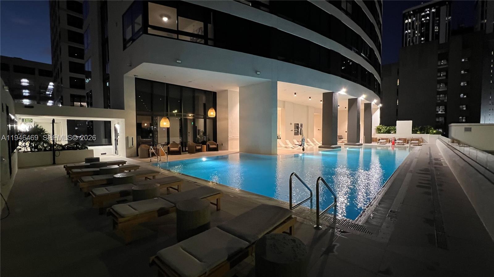 225 N Miami Ave #905 Miami, FL 33128