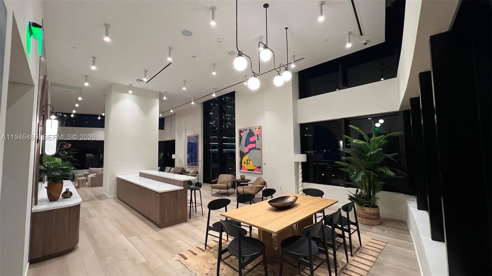 225 N Miami Ave #905 Miami, FL 33128