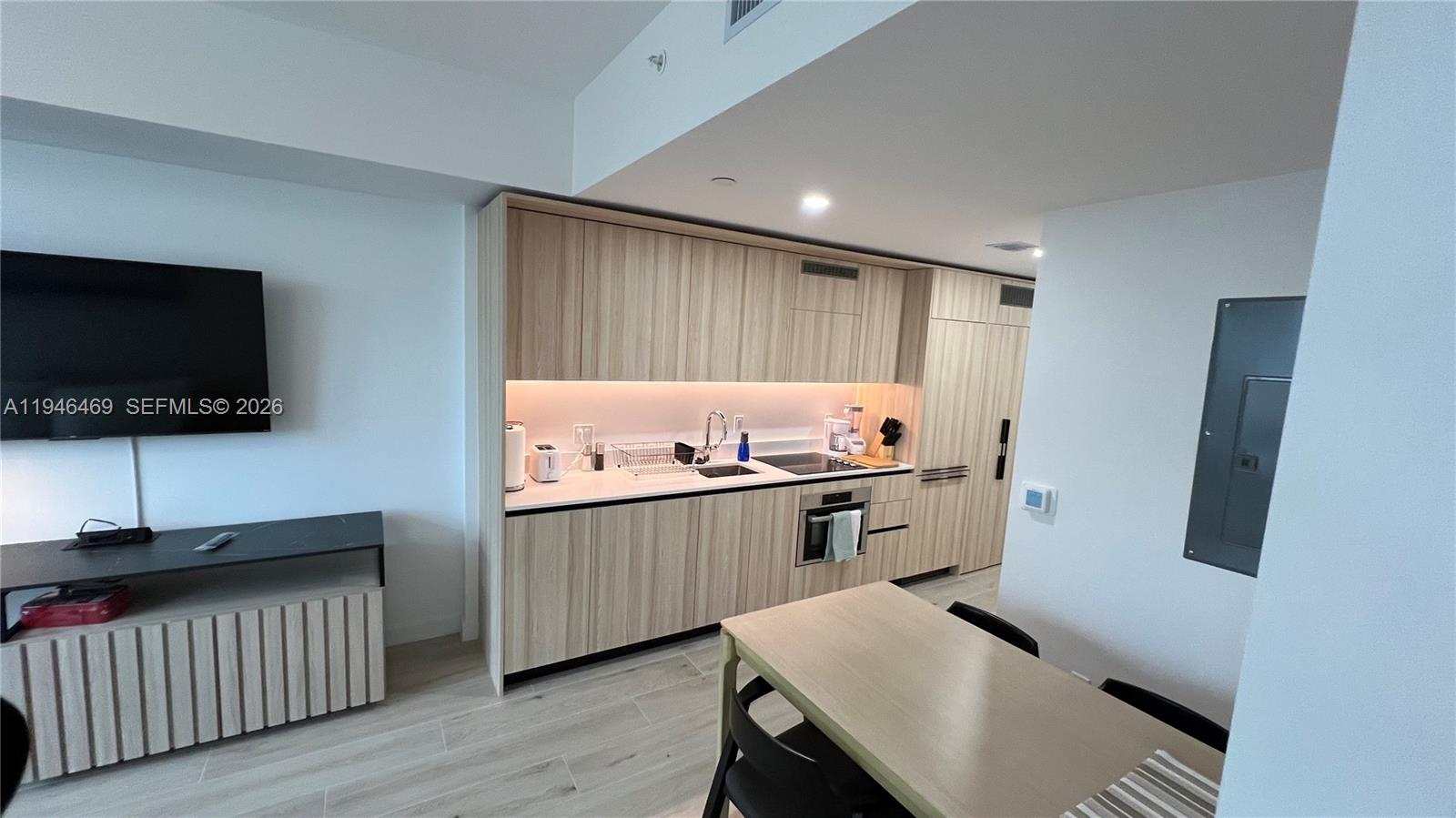 225 N Miami Ave #905 Miami, FL 33128