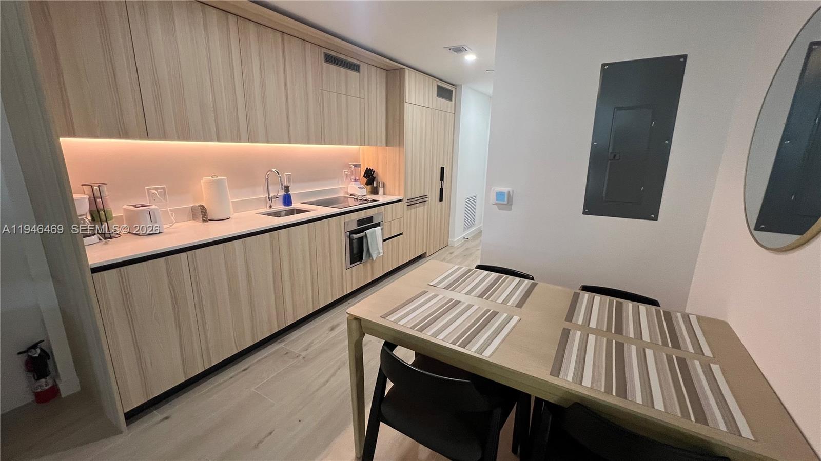 225 N Miami Ave #905 Miami, FL 33128