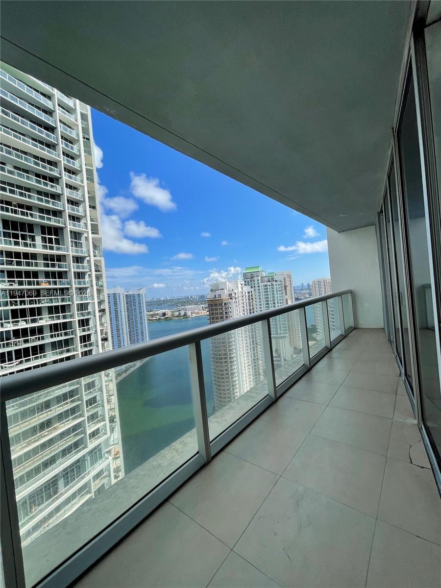 image Icon Brickell II3