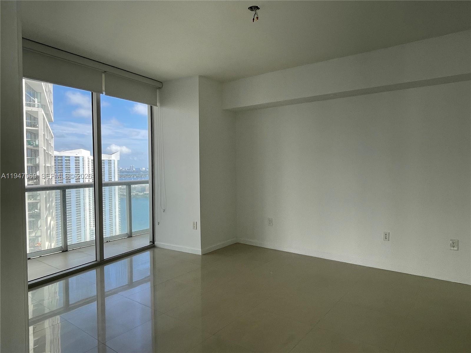 image Icon Brickell II7