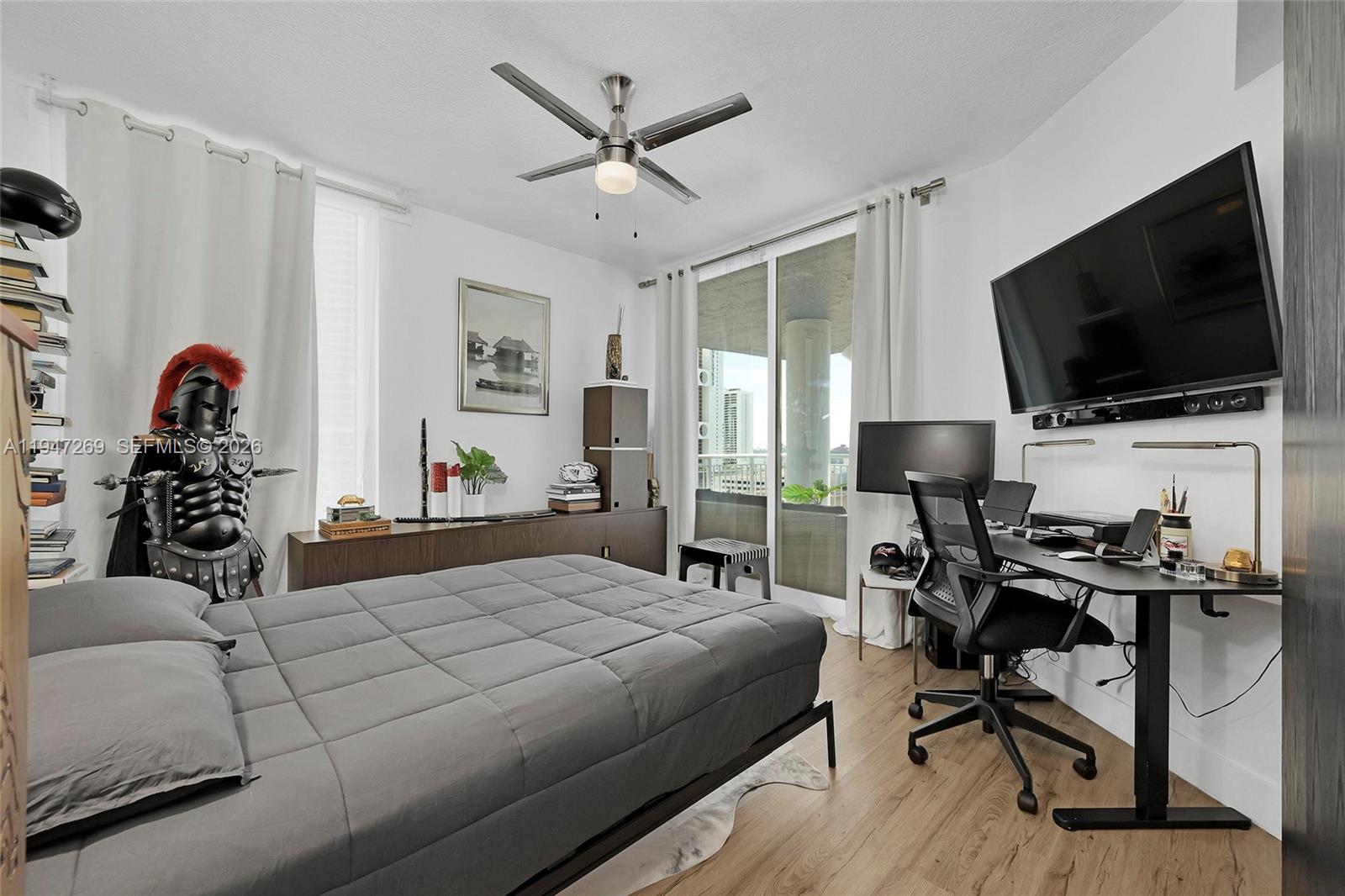 275 NE 18th St #1207 Miami, FL 33132