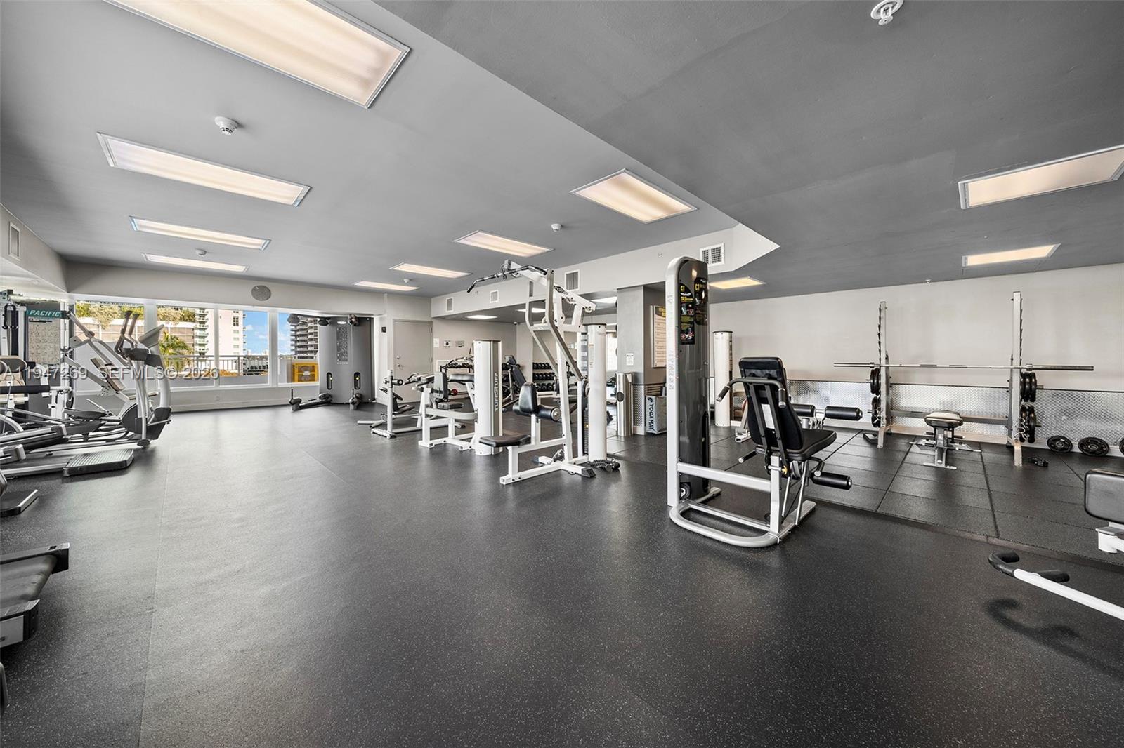 image 1800 Biscayne Plaza35