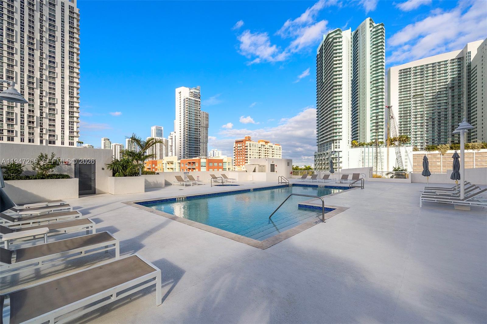 image 1800 Biscayne Plaza38