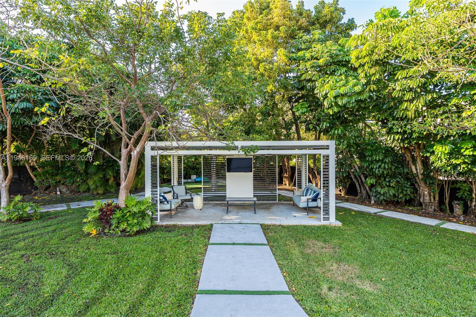 6175 SW 128th St Pinecrest, FL 33156