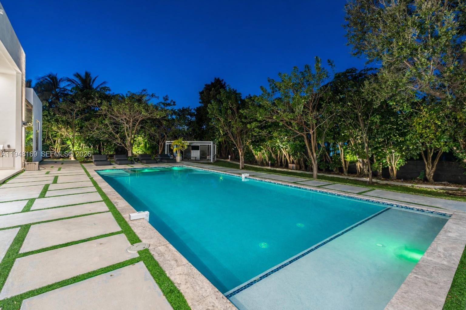 6175 SW 128th St Pinecrest, FL 33156