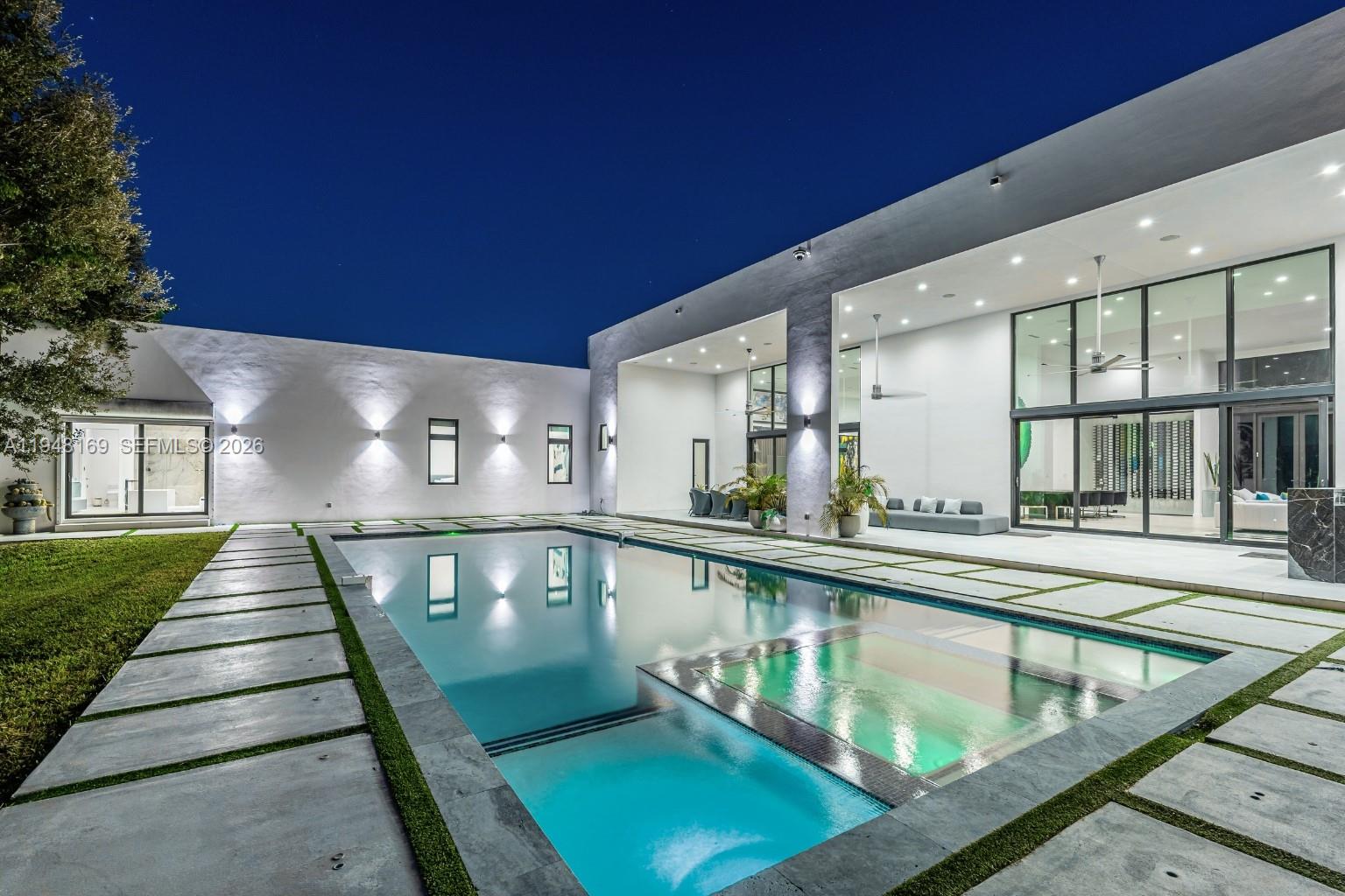 6175 SW 128th St Pinecrest, FL 33156