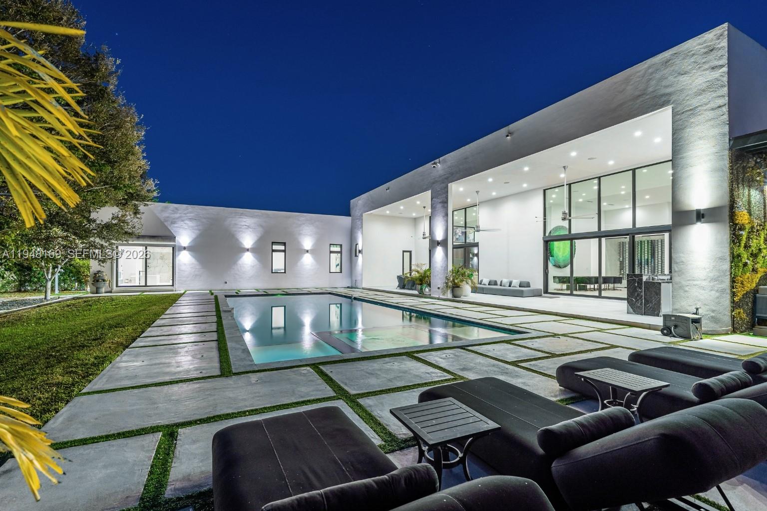 6175 SW 128th St Pinecrest, FL 33156