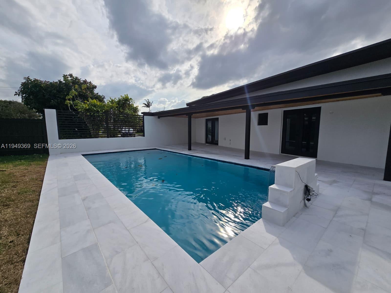 10525 SW 112th St Miami, FL 33176