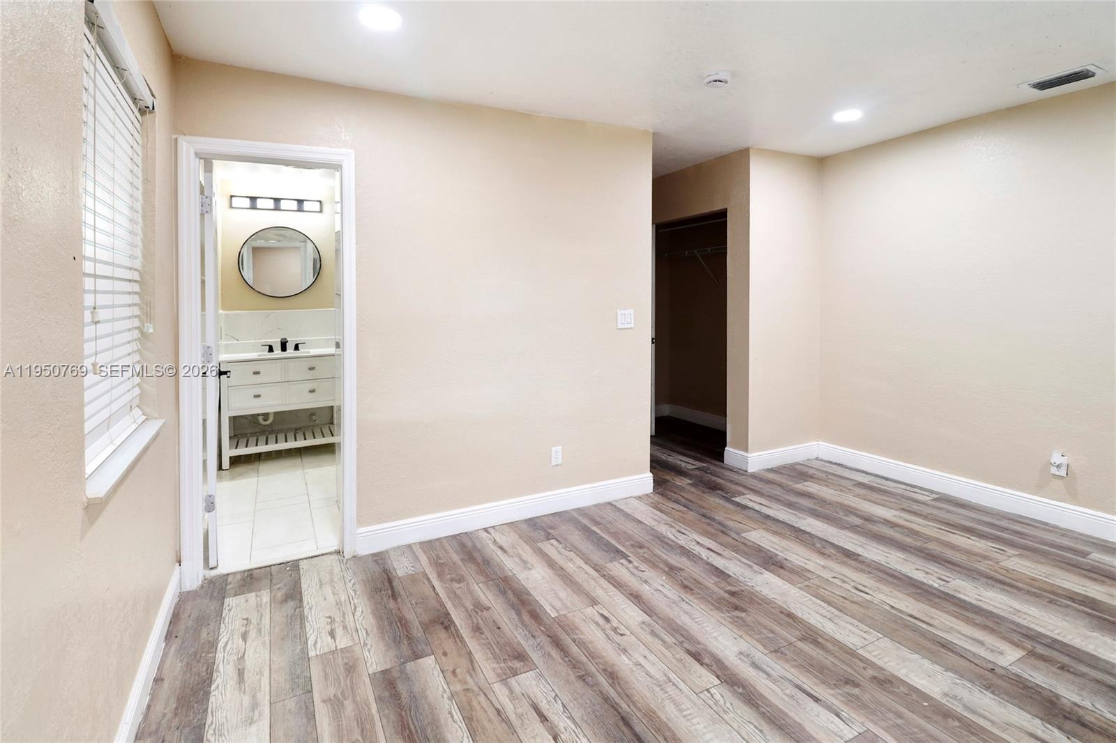 6120 SW 19th St North Lauderdale, FL 33068