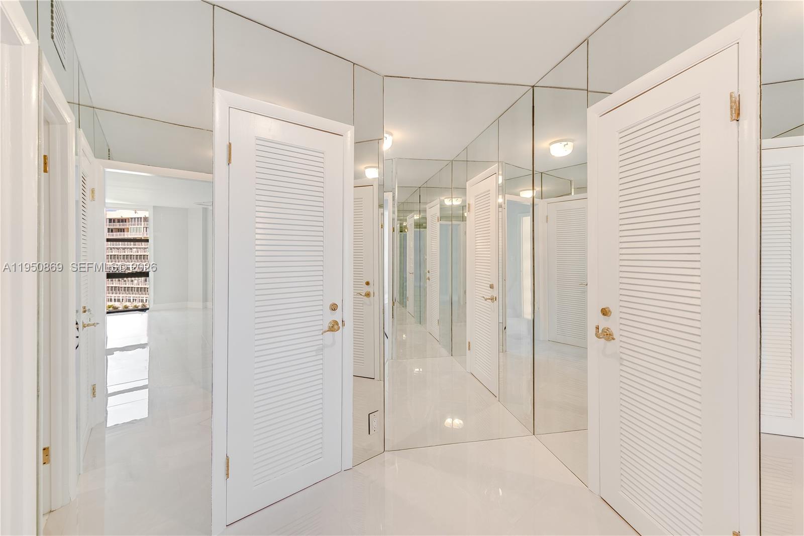 image Towers of Key Biscayne9