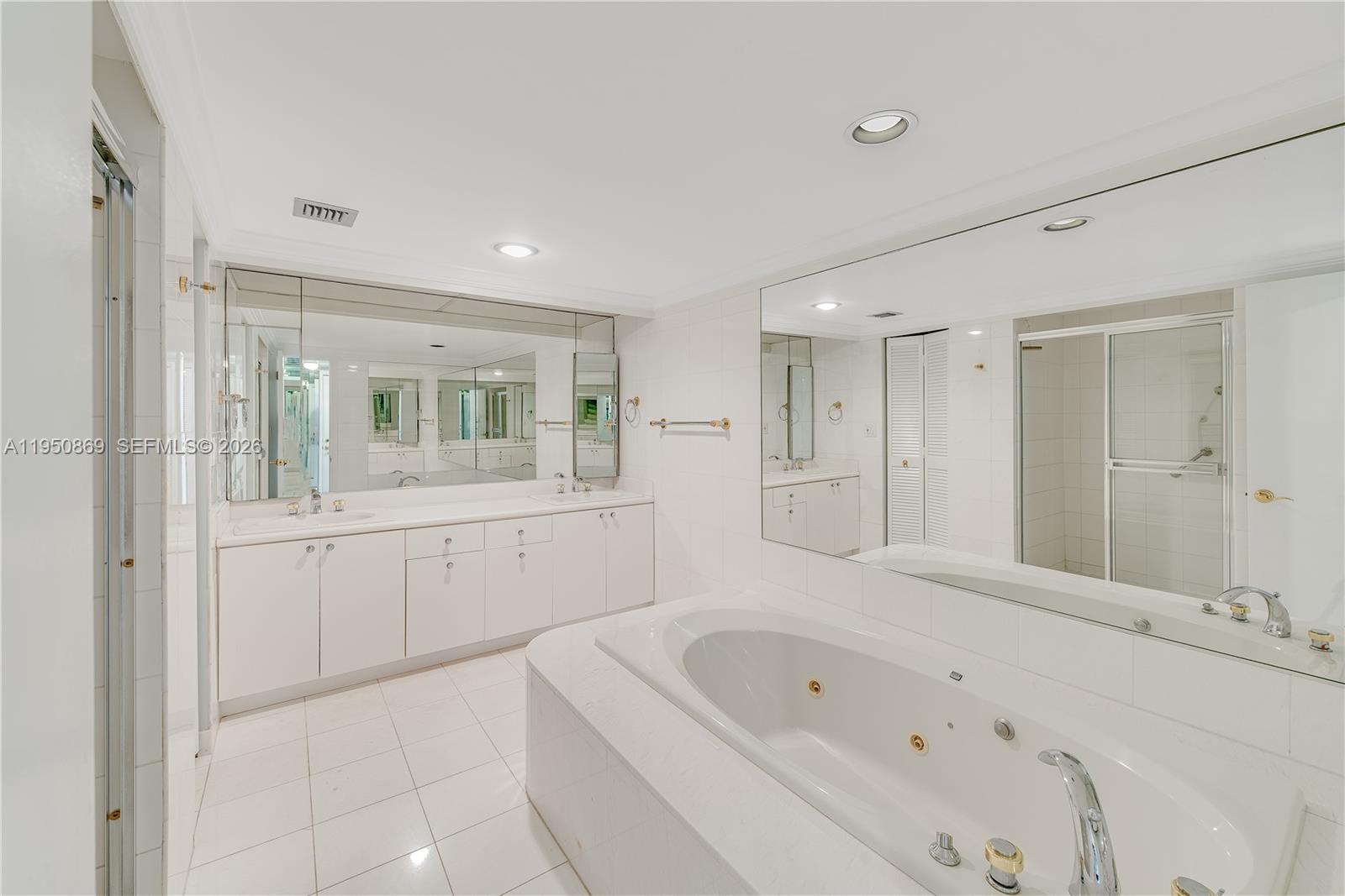 image Towers of Key Biscayne10