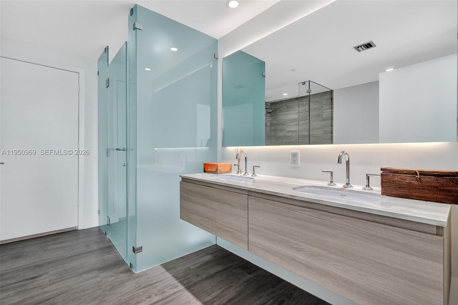 2900 NE 7th Ave #1108 Miami, FL 33137