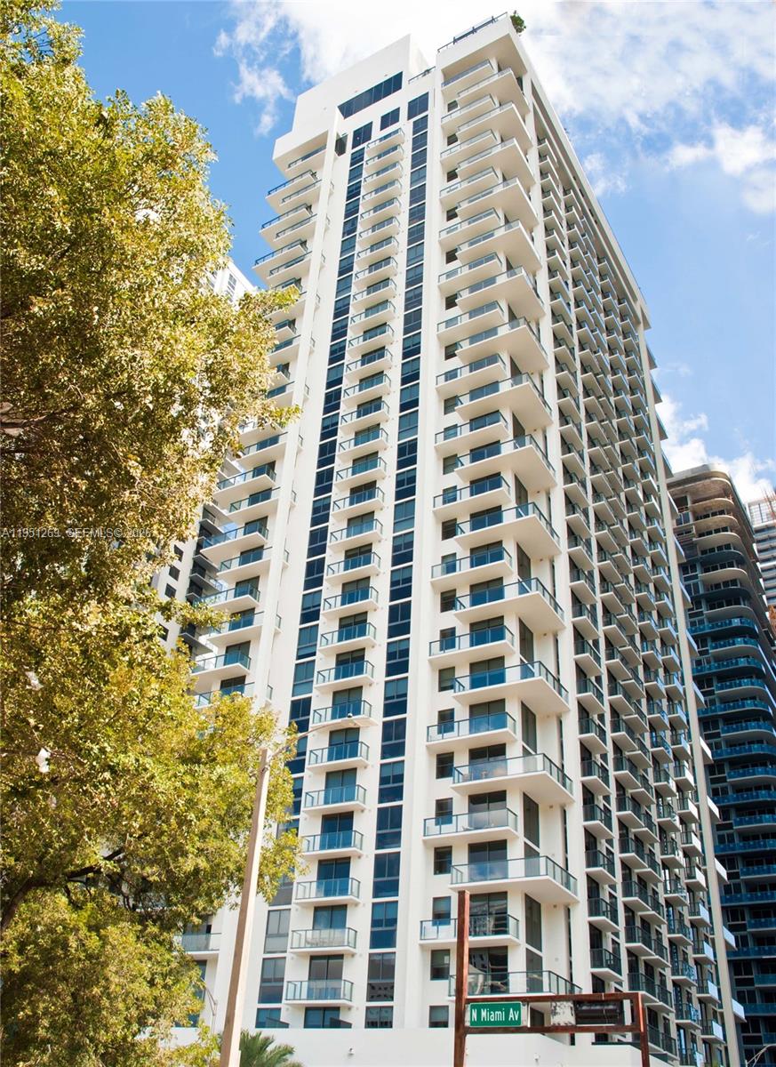 image The Crosby Miami Worldcenter10