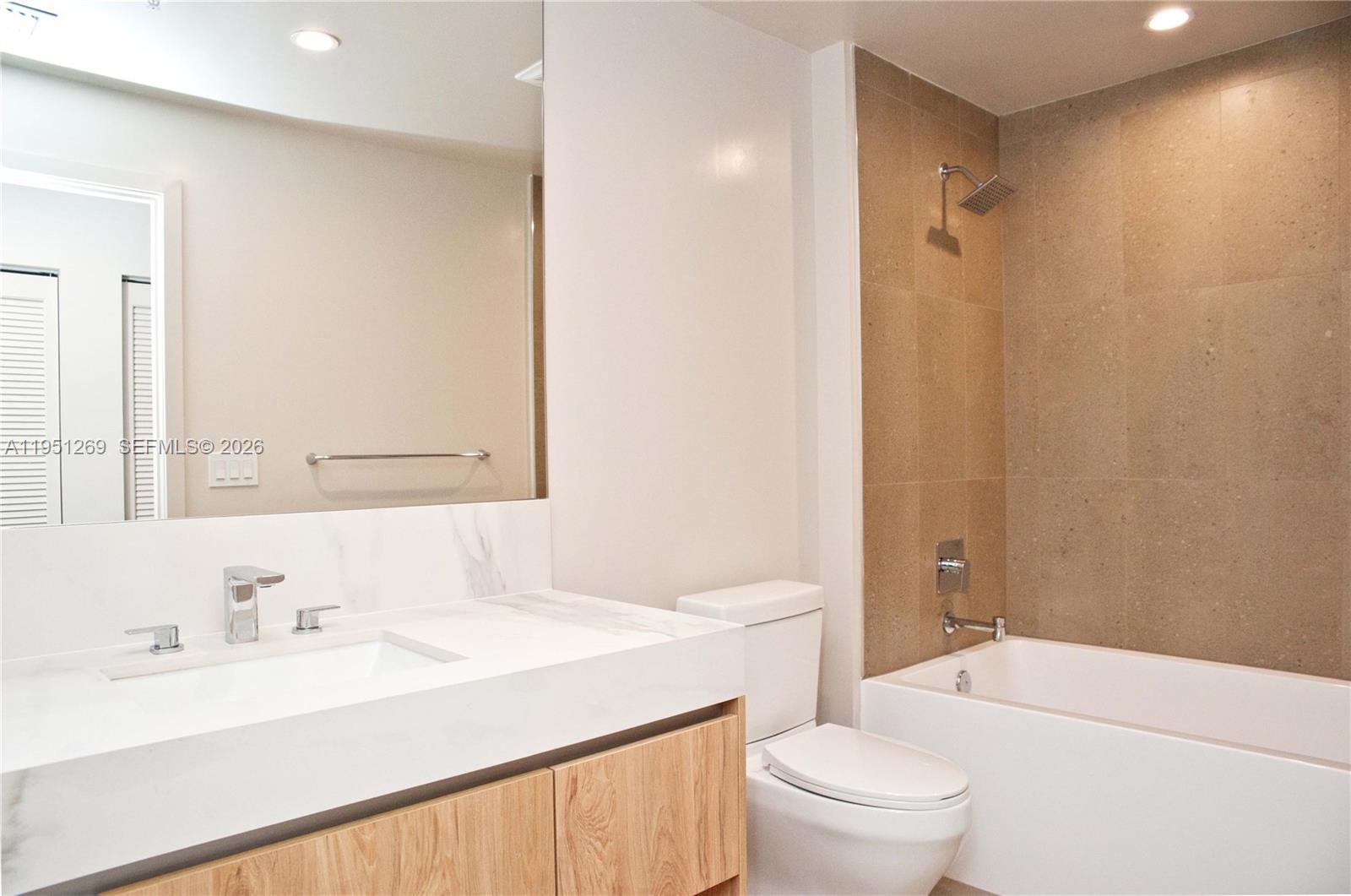 image The Crosby Miami Worldcenter2