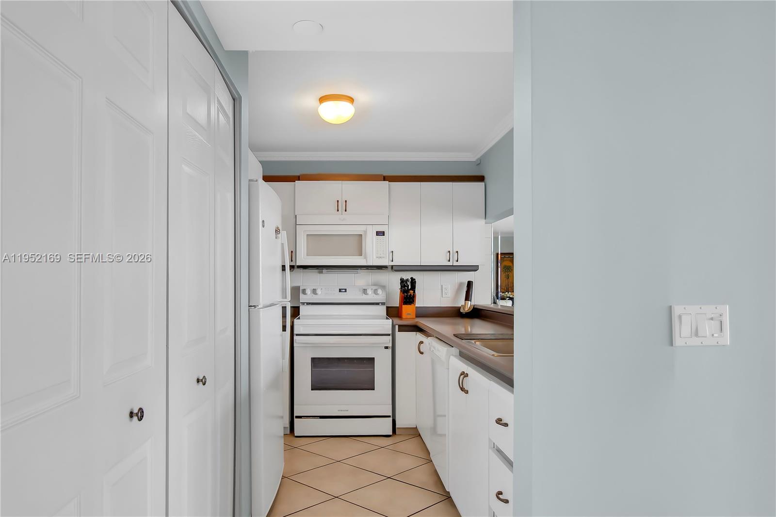 17800 N Bay Rd #605 Sunny Isles Beach, FL 33160