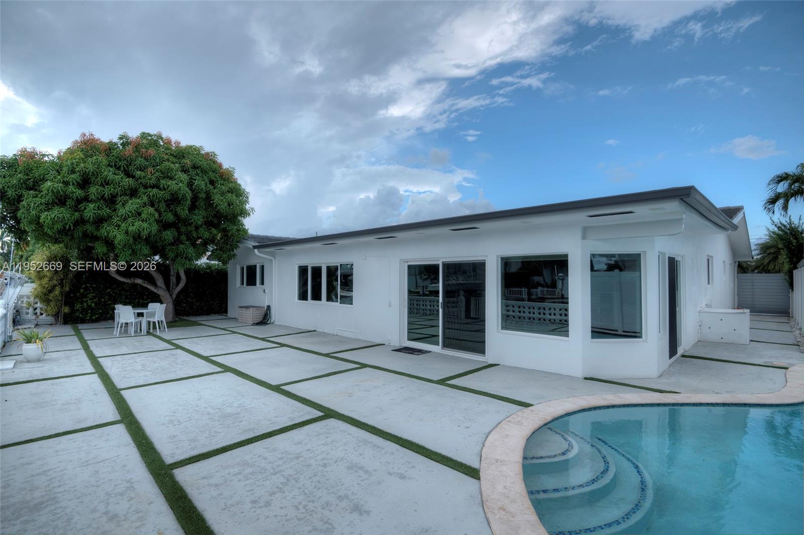 1250 NE 82nd St Miami, FL 33138