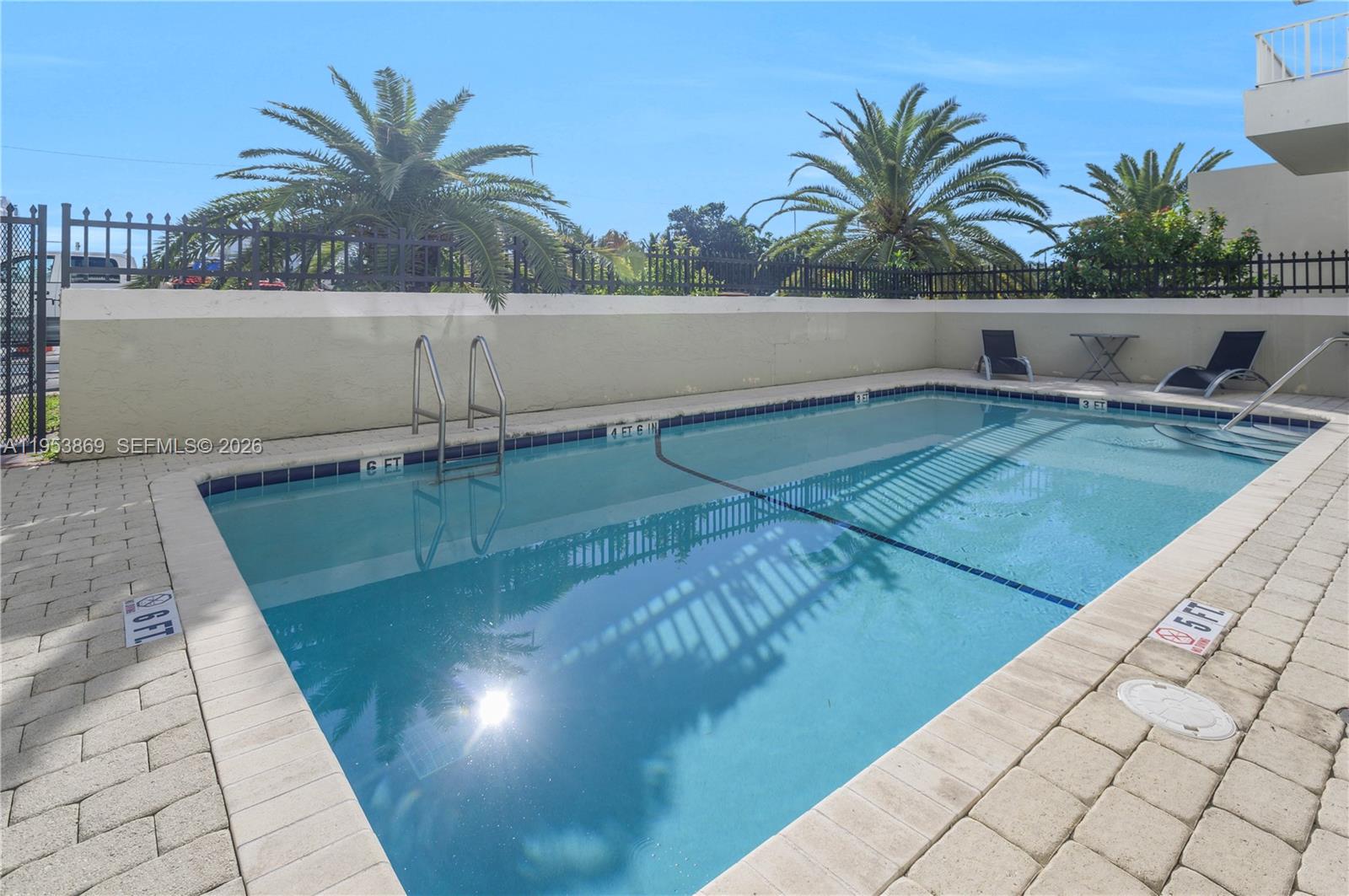 2600 Collins Ave #204 Miami Beach, FL 33140