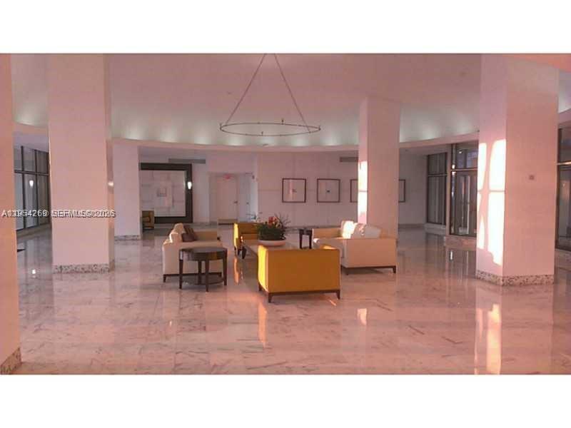 image Mirador 1000 (South Tower)38