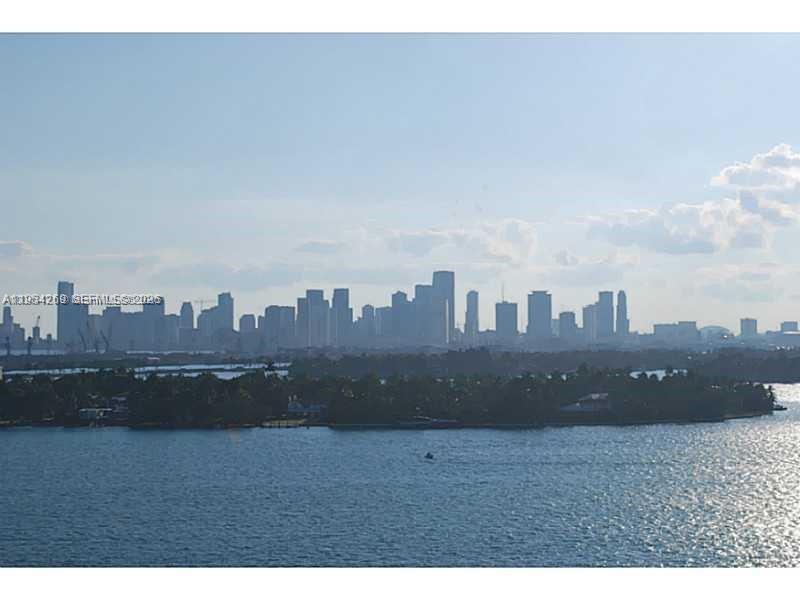 image Mirador 1000 (South Tower)61