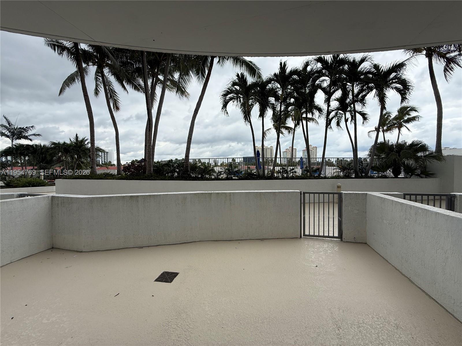 image Uptown Marina Lofts8