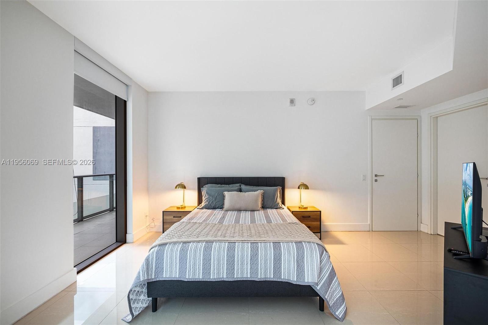 image Brickell House11