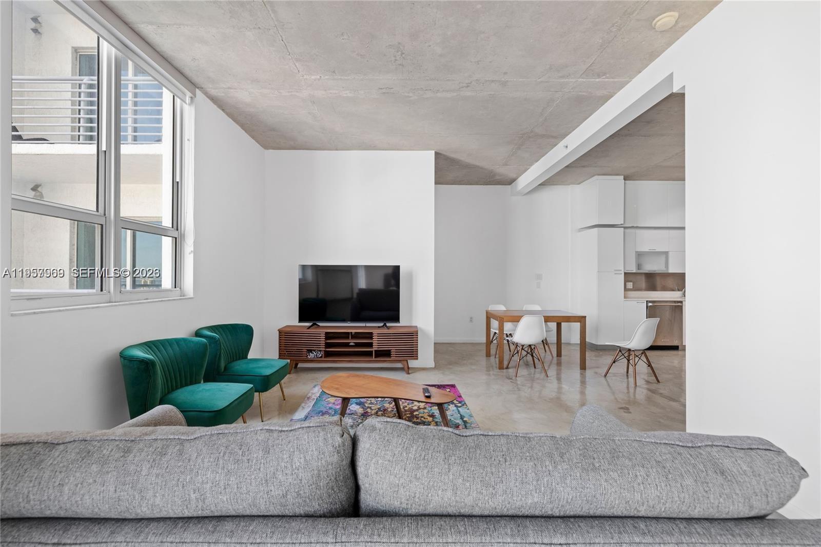 image Loft Downtown I10