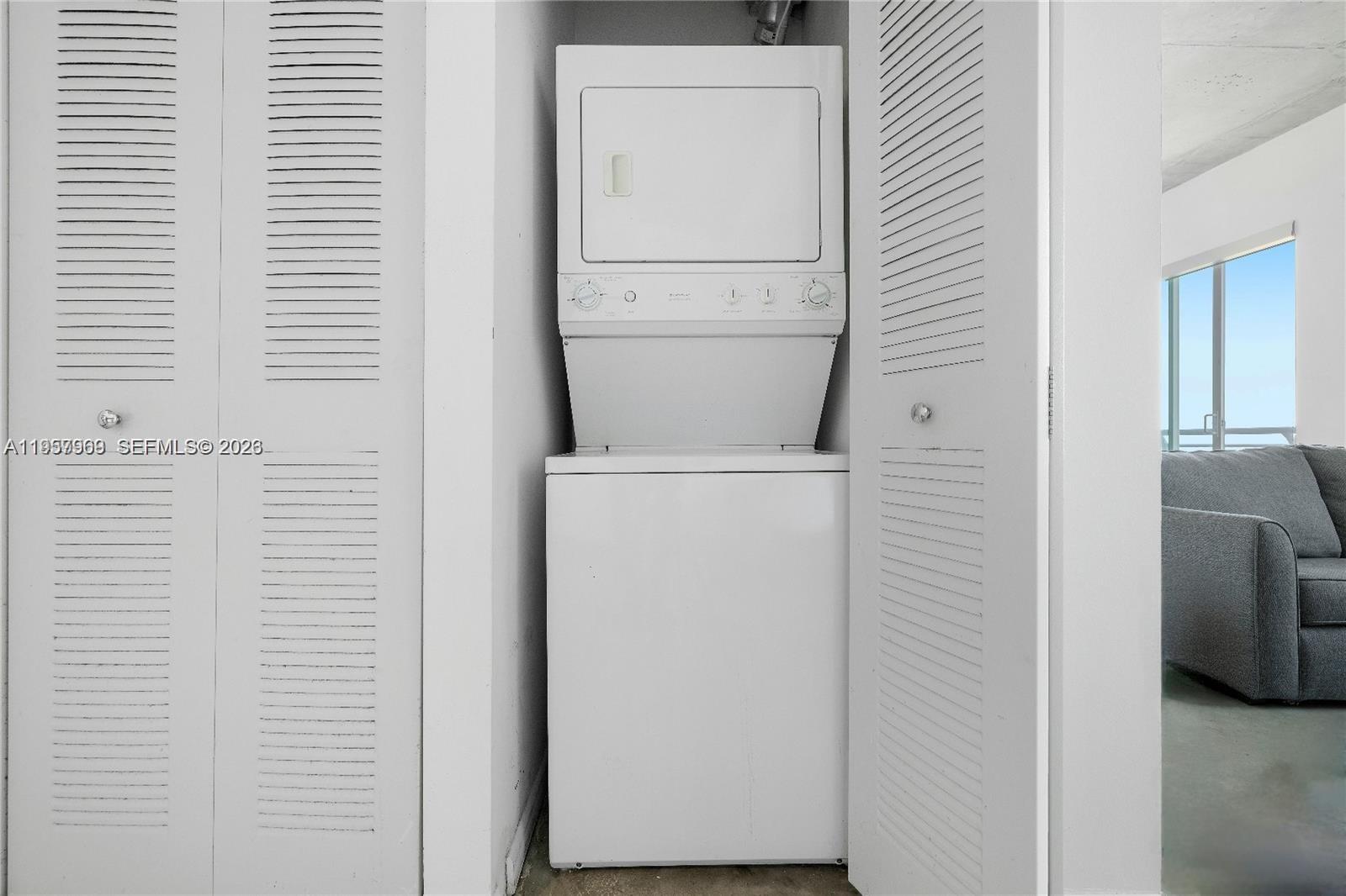 image Loft Downtown I14