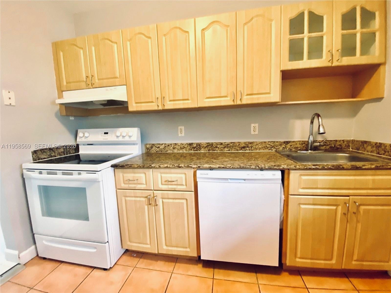 9260 Bay Hbr Ter #23 Bay Harbor Islands, FL 33154