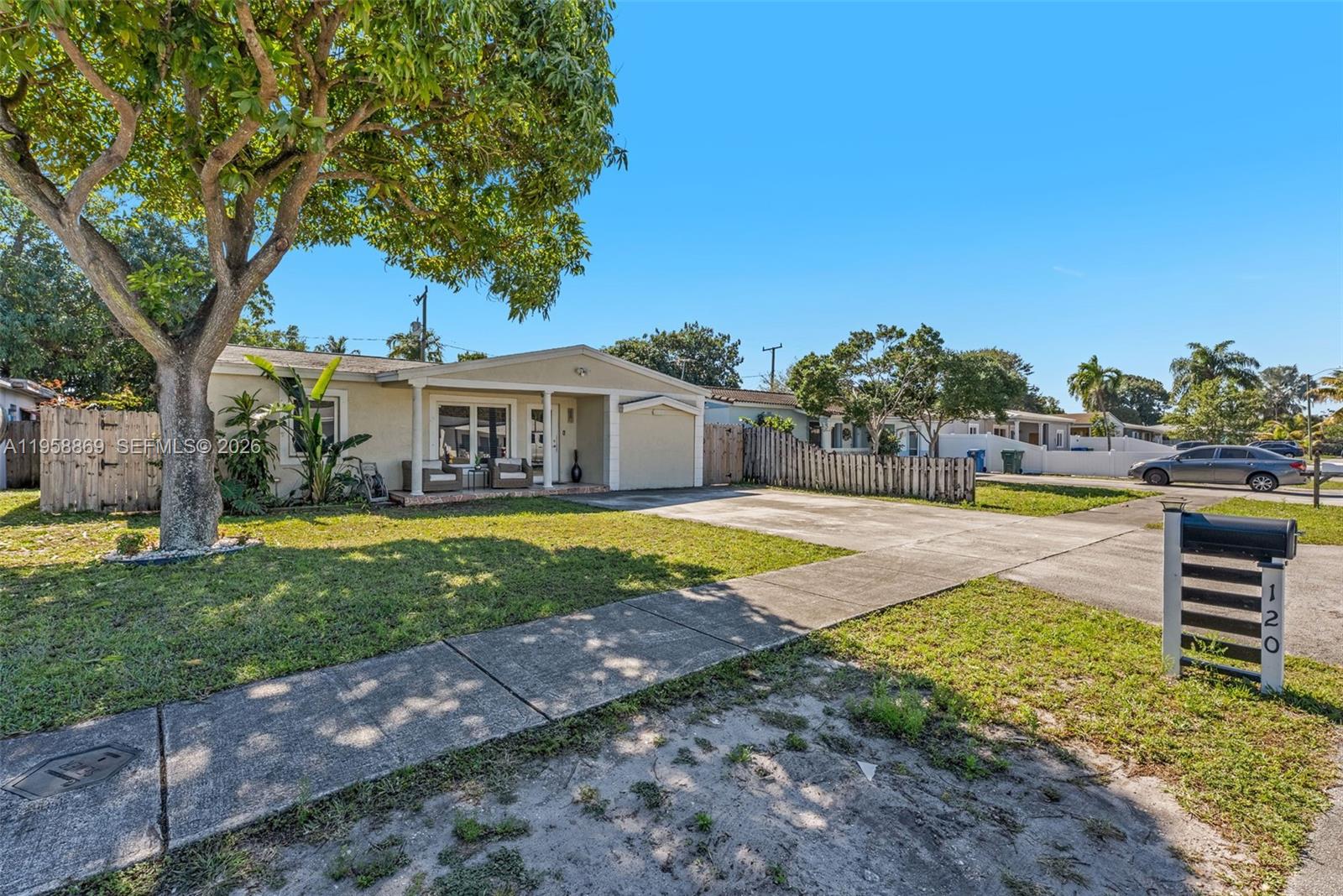 120 NW 52nd Ct Oakland Park, FL 33309