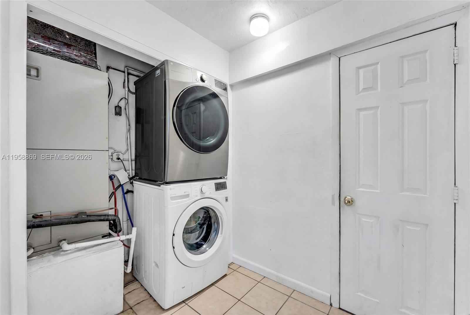 120 NW 52nd Ct Oakland Park, FL 33309