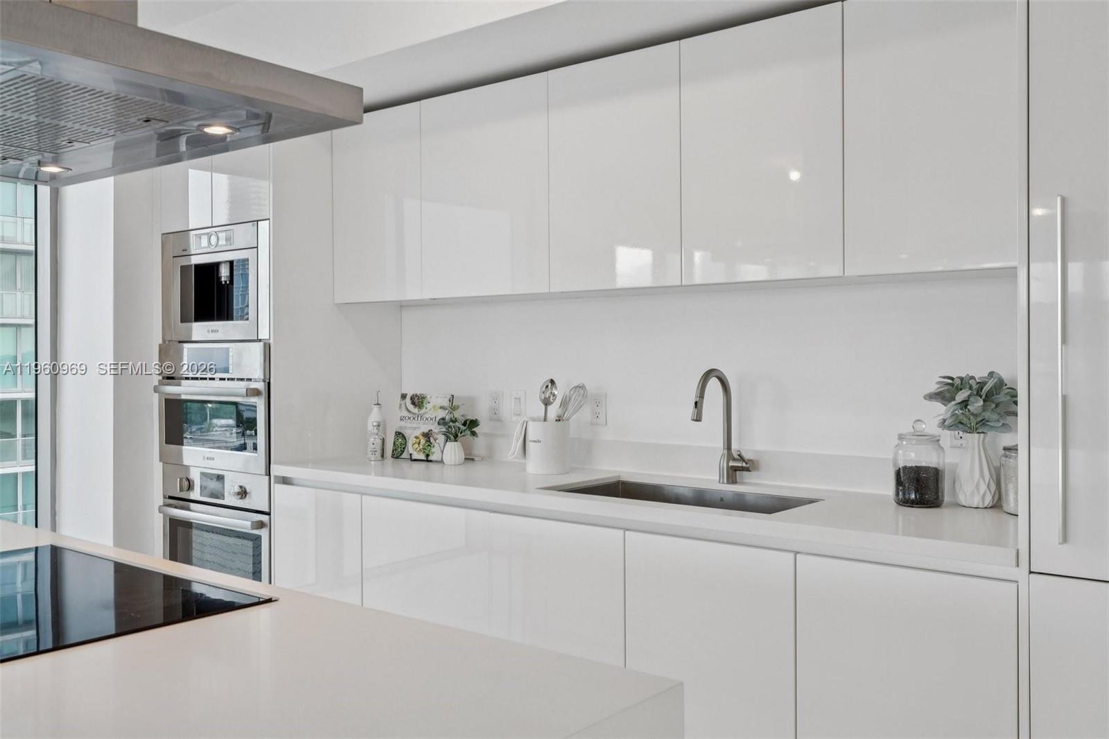 330 Sunny Isles Blvd #5-907 Sunny Isles Beach, FL 33160