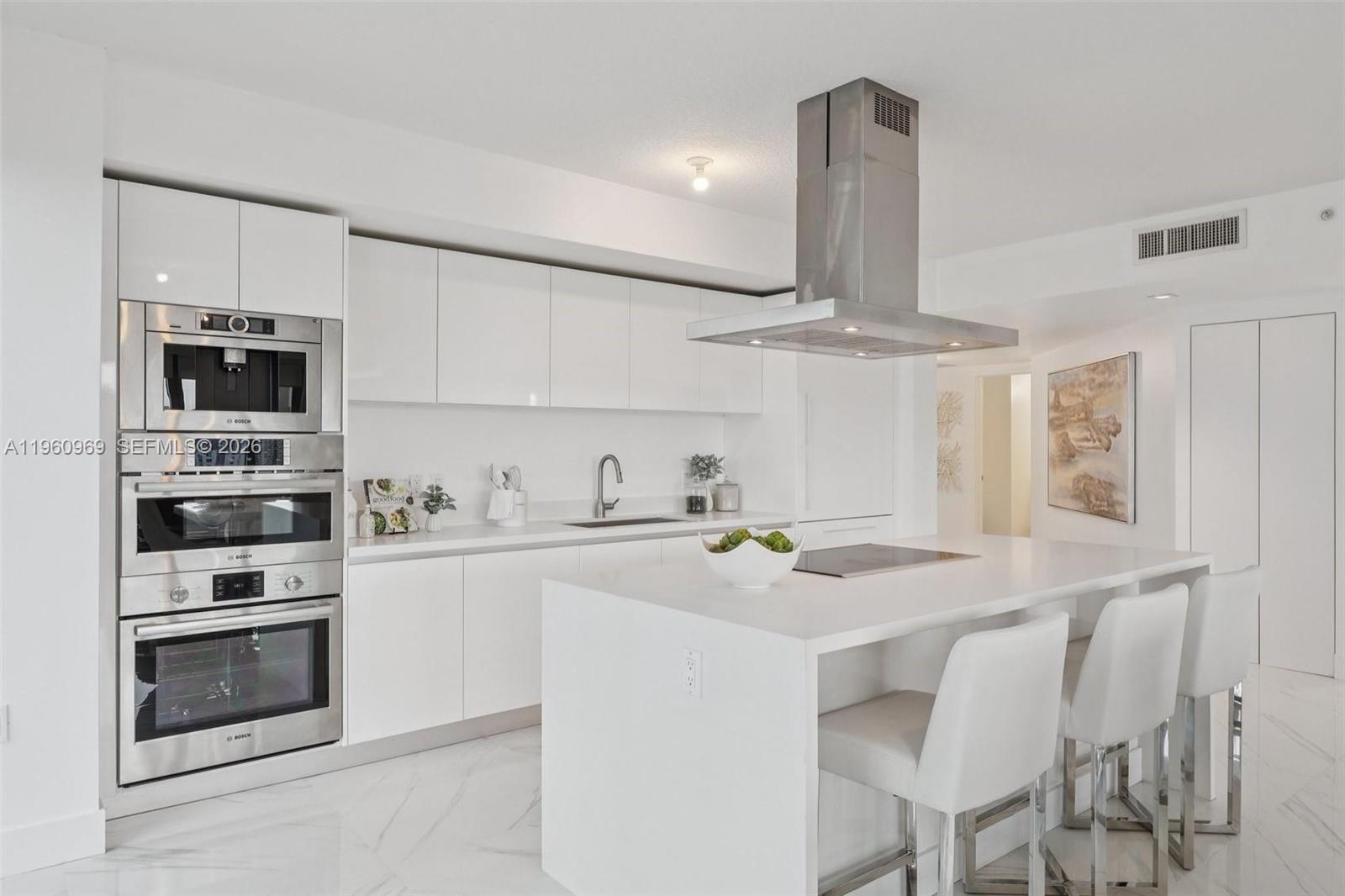 330 Sunny Isles Blvd #5-907 Sunny Isles Beach, FL 33160