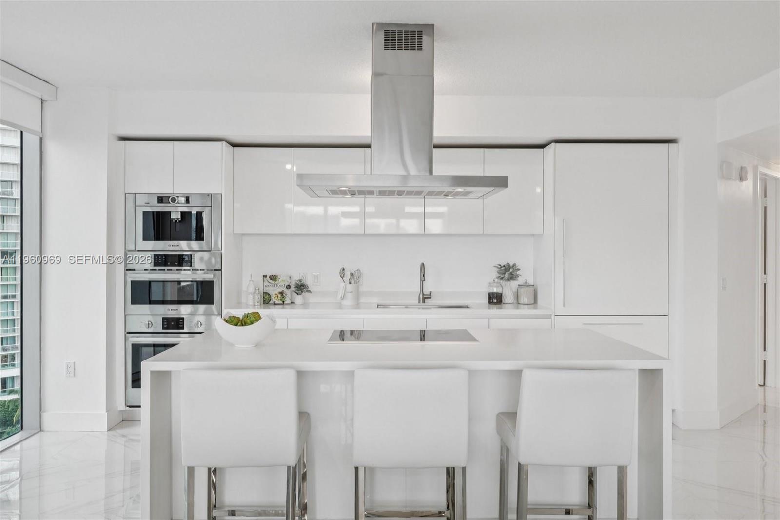 330 Sunny Isles Blvd #5-907 Sunny Isles Beach, FL 33160