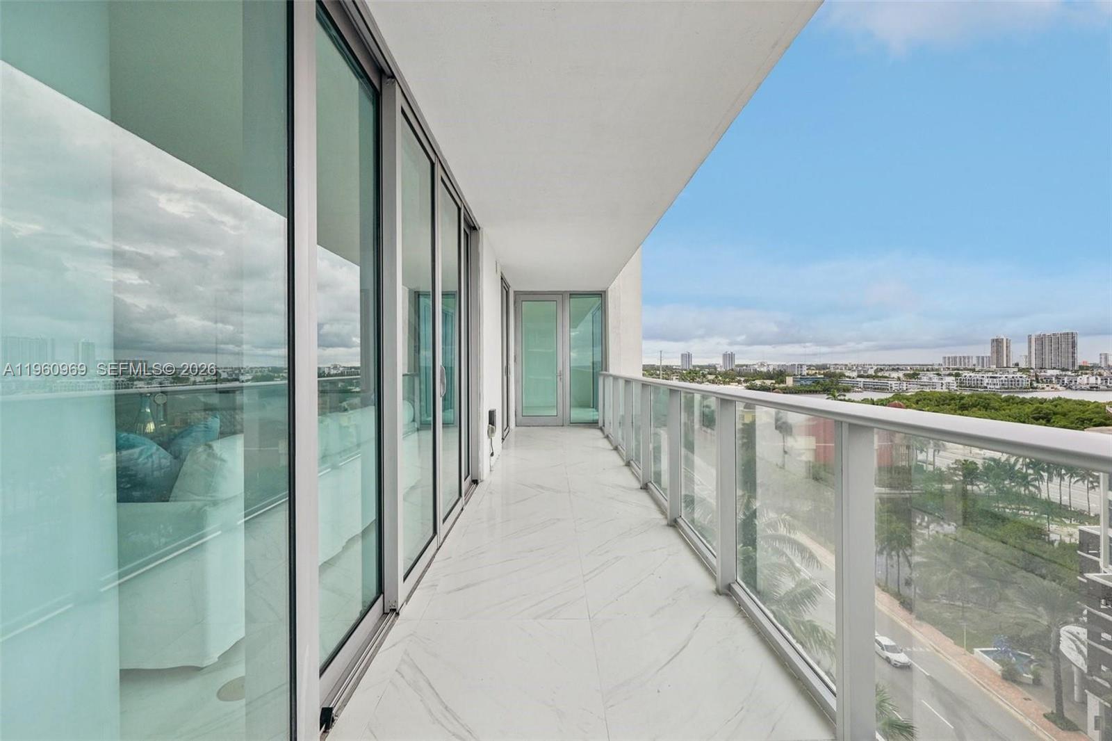 330 Sunny Isles Blvd #5-907 Sunny Isles Beach, FL 33160