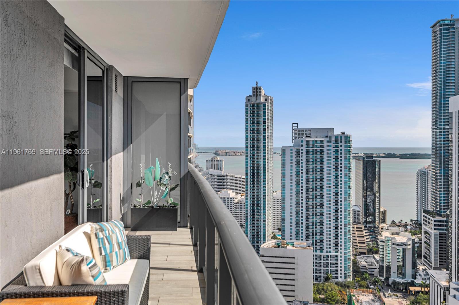 image Brickell Heights West22