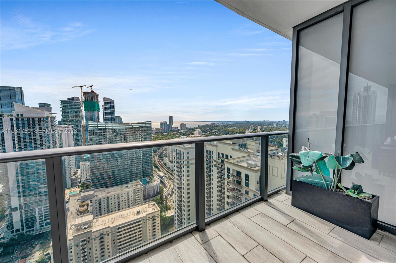 image Brickell Heights West33