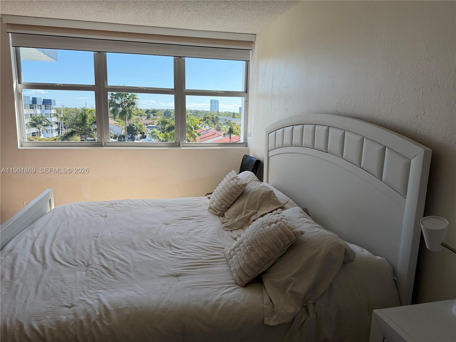 16546 NE 26th Ave #6H North Miami Beach, FL 33160