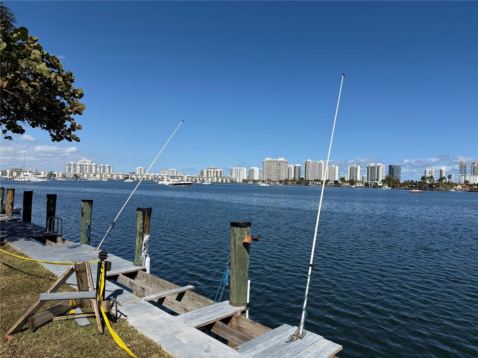 16546 NE 26th Ave #6H North Miami Beach, FL 33160