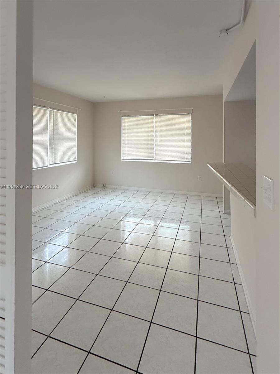 305 Navarre Ave #2 Coral Gables, FL 33134