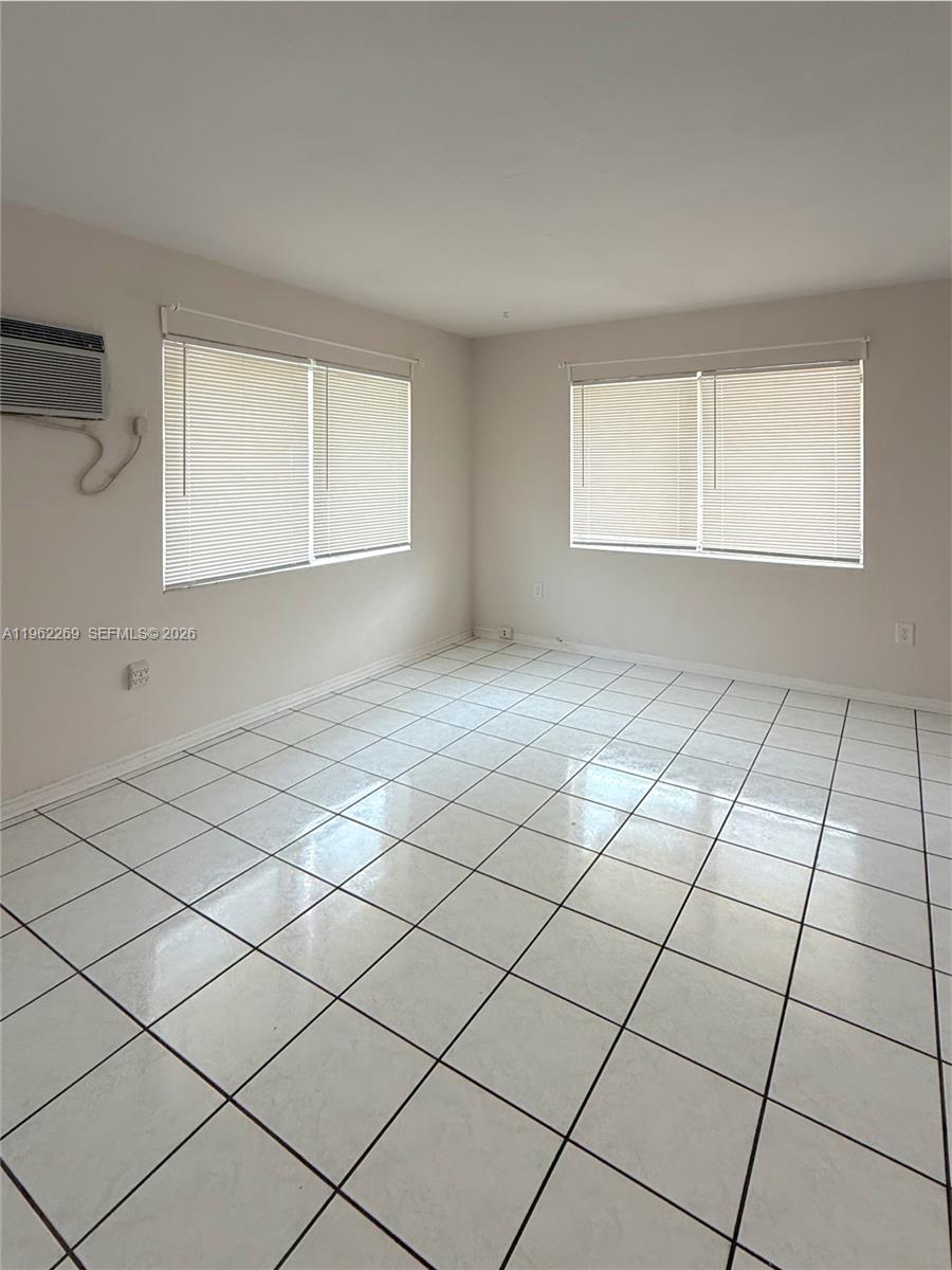 305 Navarre Ave #2 Coral Gables, FL 33134