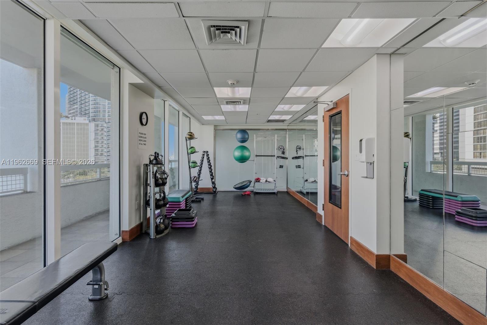 image Brickell on the River North31