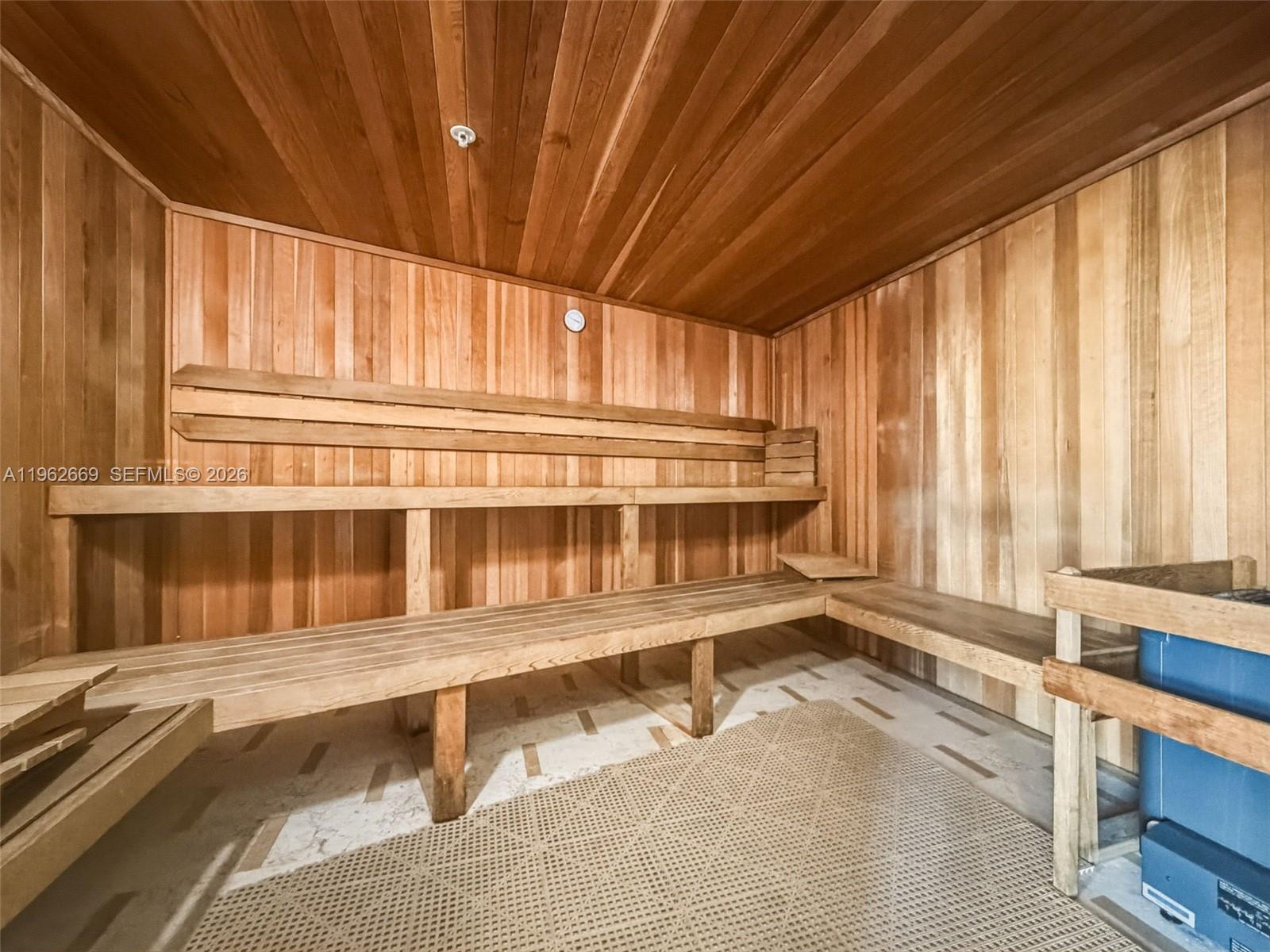 image Brickell on the River North36