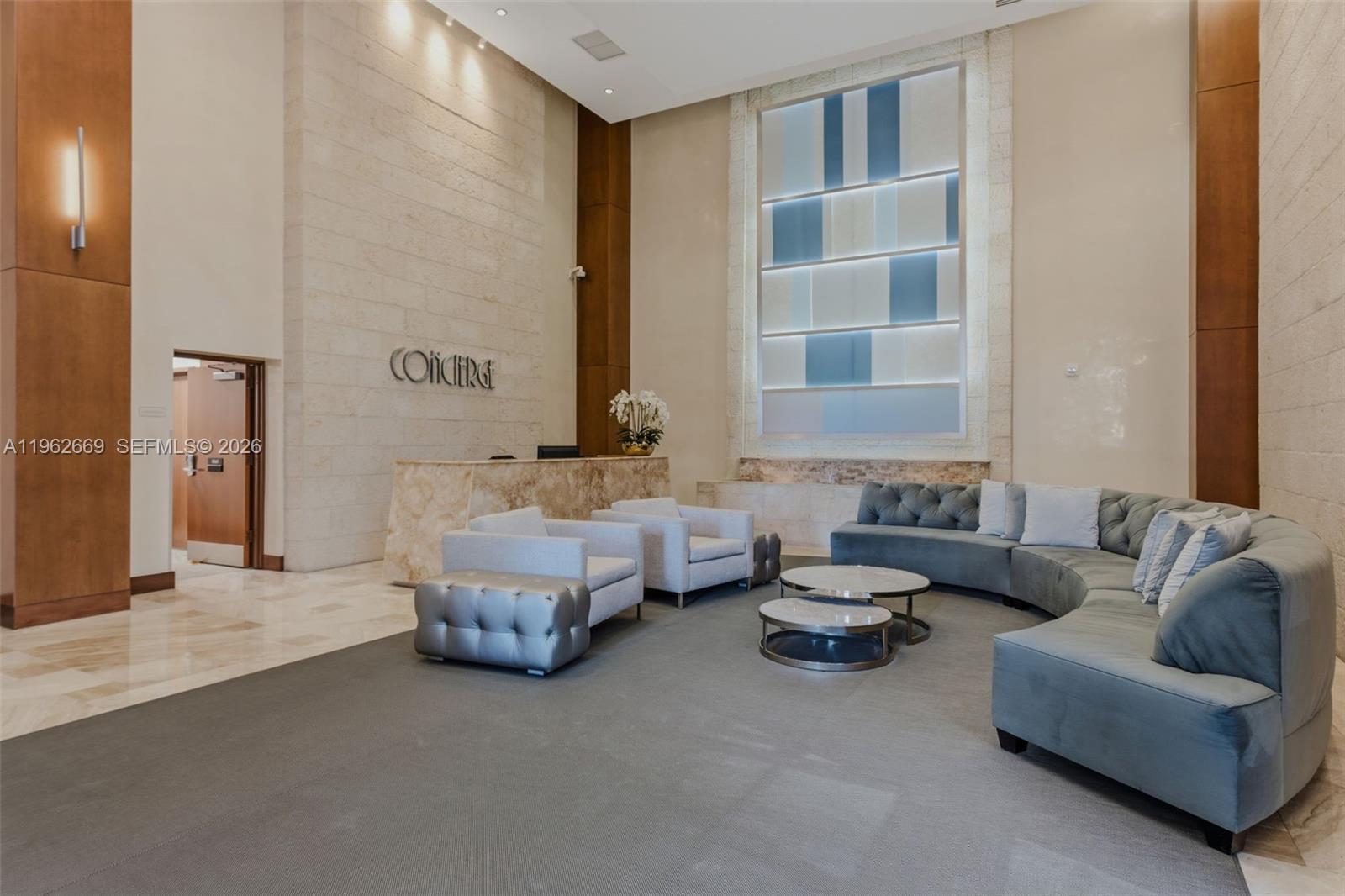 image Brickell on the River North41