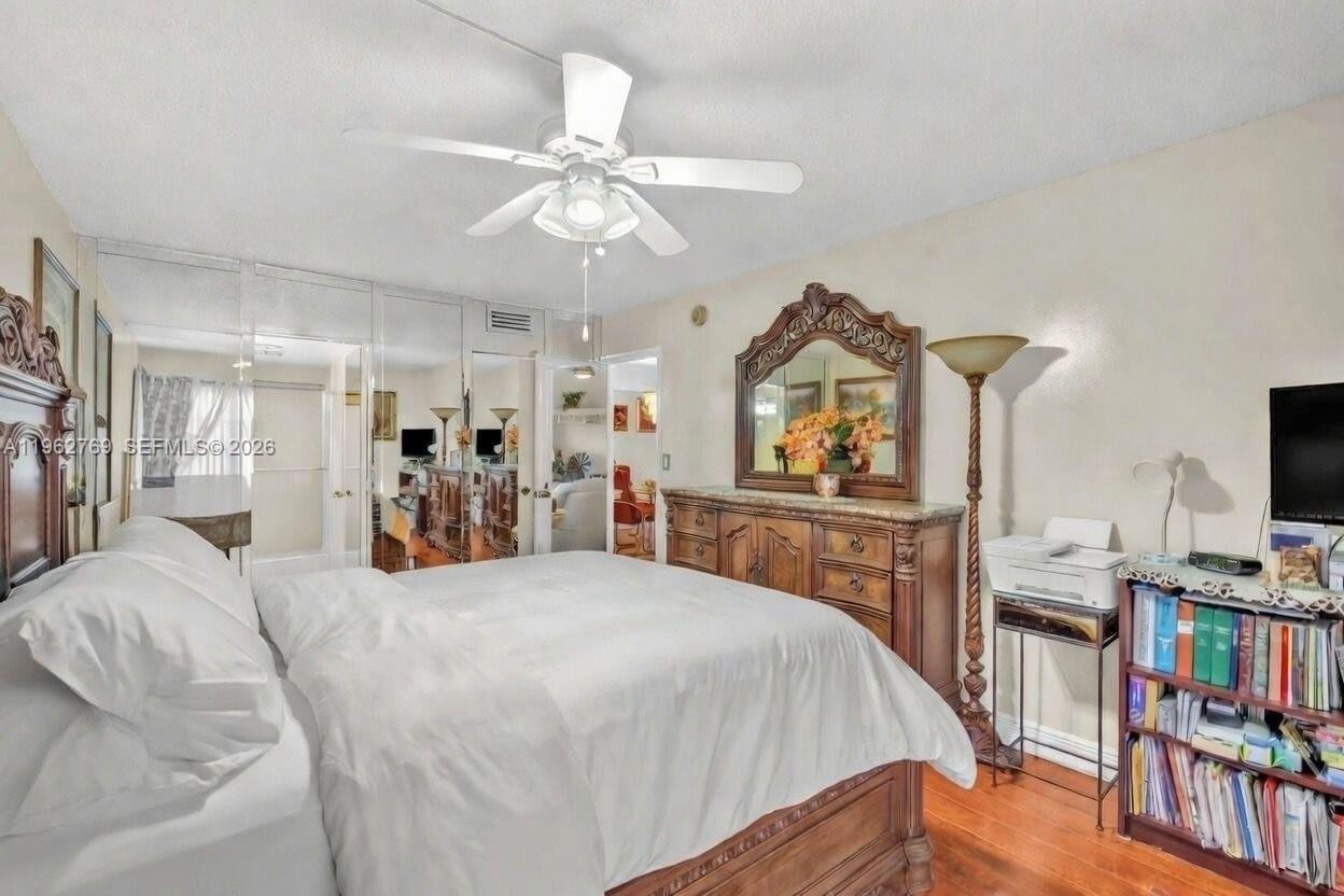 4160 Inverrary Dr #308 Lauderhill, FL 33319